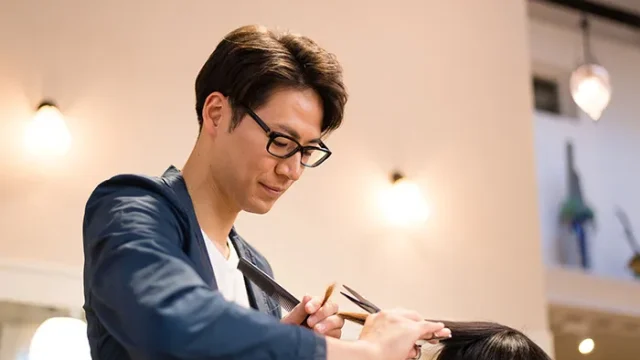 男性美容師