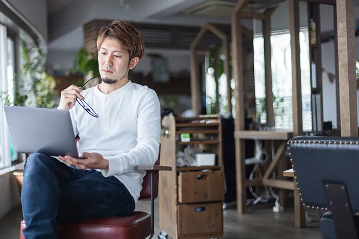 男性美容師（オーナー）