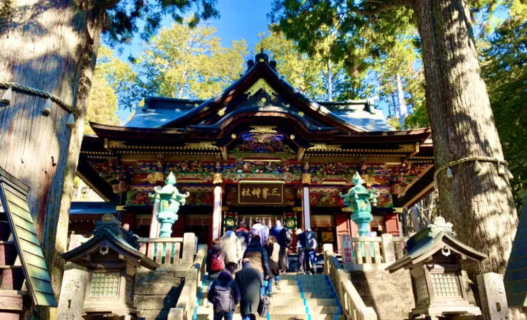 三峯神社