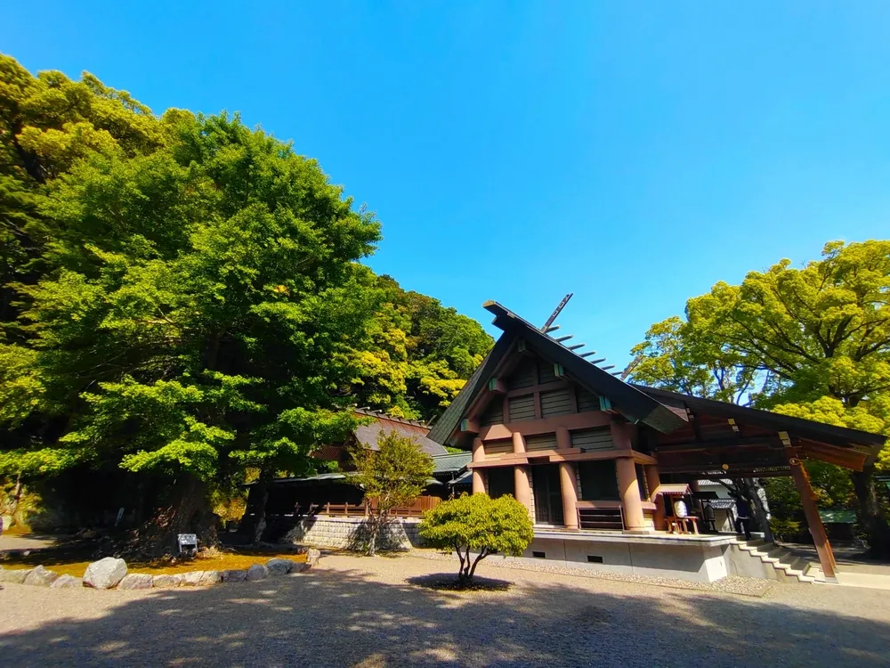 安房神社