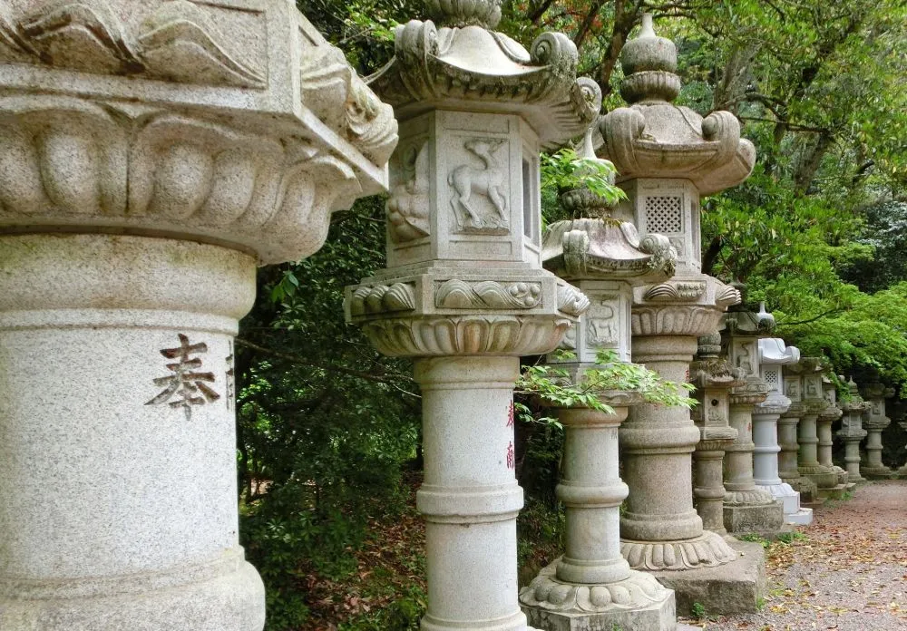 香取神宮の灯籠