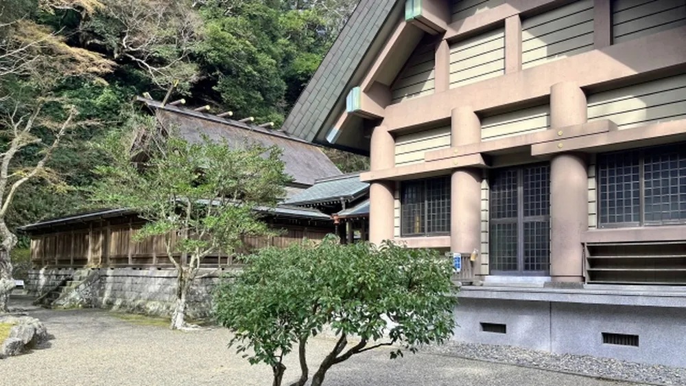 安房神社