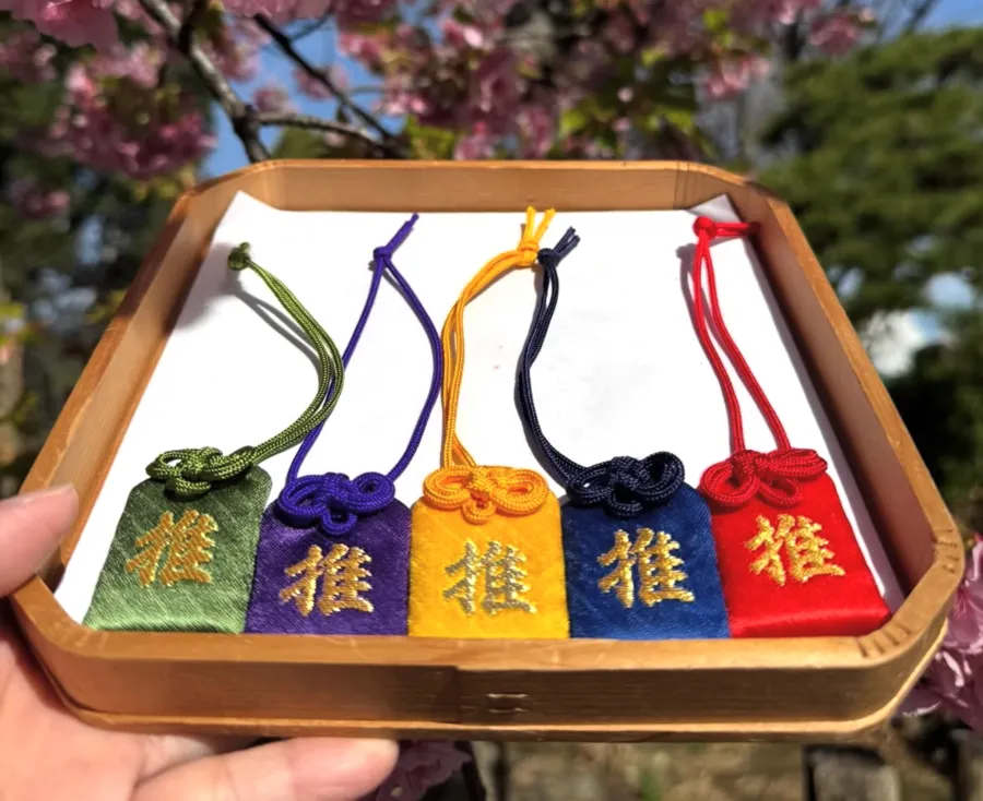 鳩森八幡神社（推守）