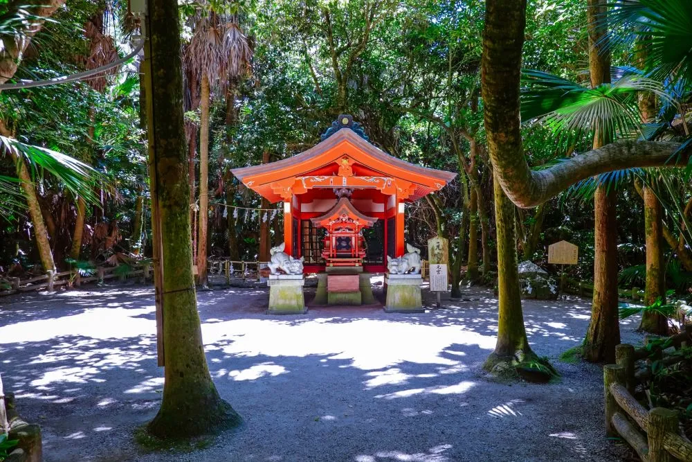 青島神社