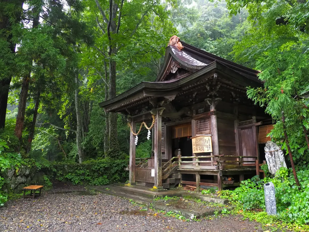 戸隠神社（九頭龍社）